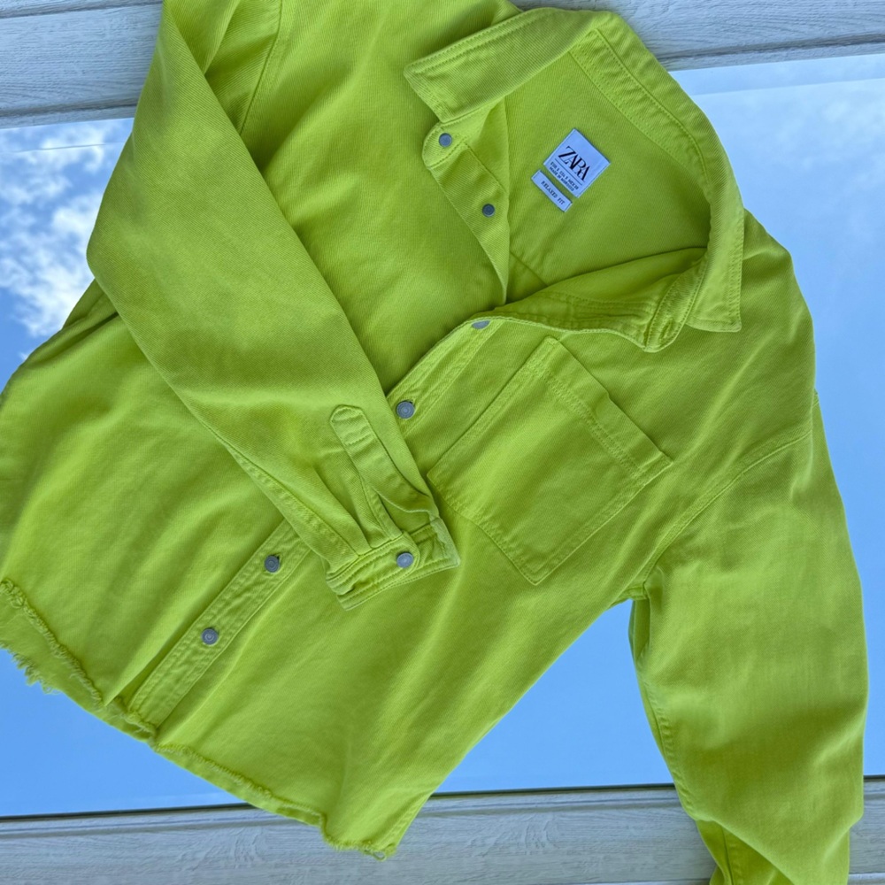 Zara Lime Green Casual Button Down Shirt